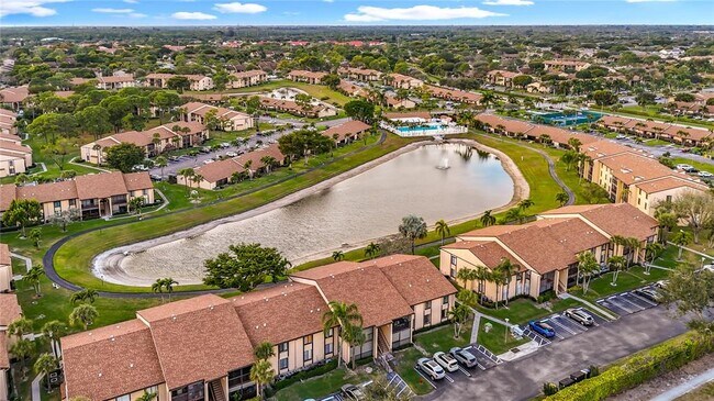 Building Photo - 826 Sky Pine Way