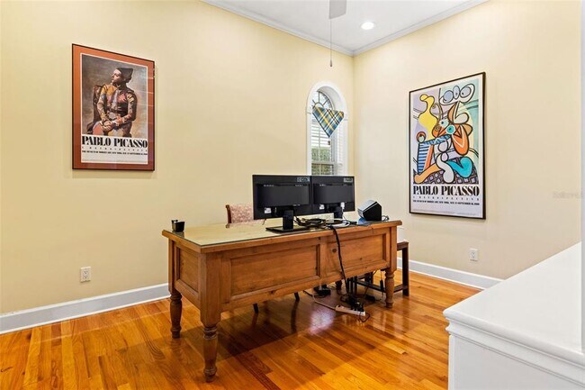 Building Photo - 6445 Renwick Cir