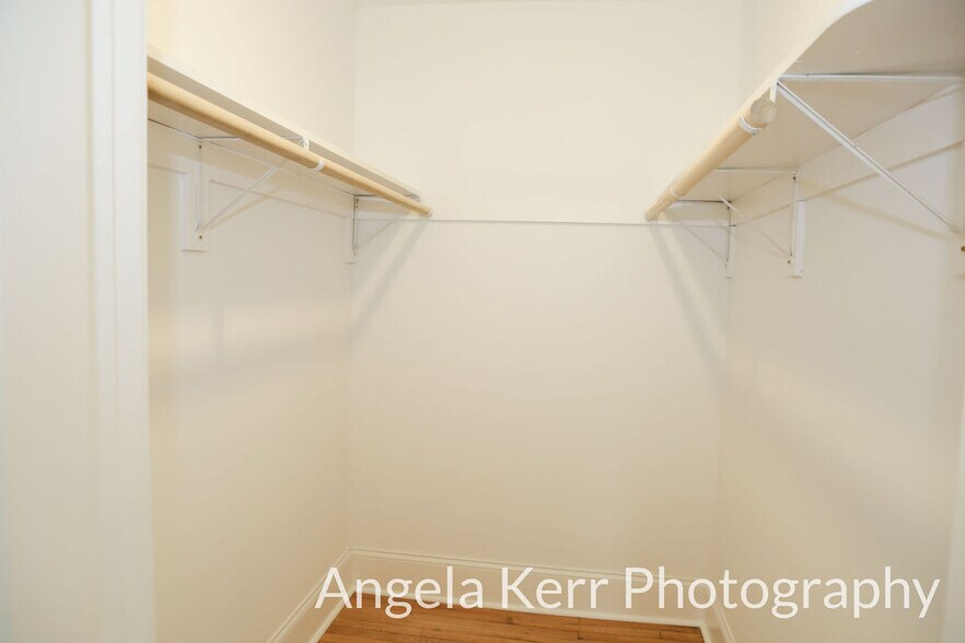 Building Photo - 630 Joyner St