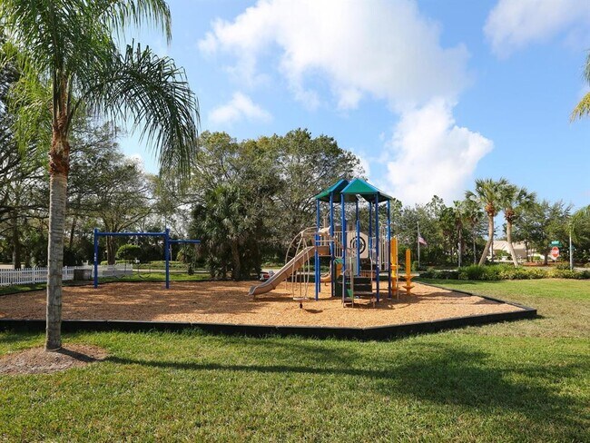 Building Photo - 799 Harrington Lake Dr N