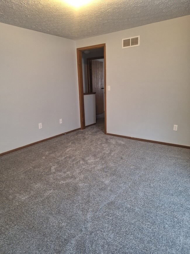Building Photo - 980 Hidden Acres Ct
