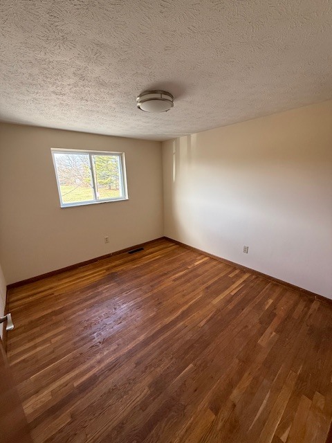 Building Photo - 3417 Beachworth Dr