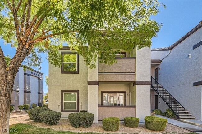 Building Photo - 7255 W Sunset Rd