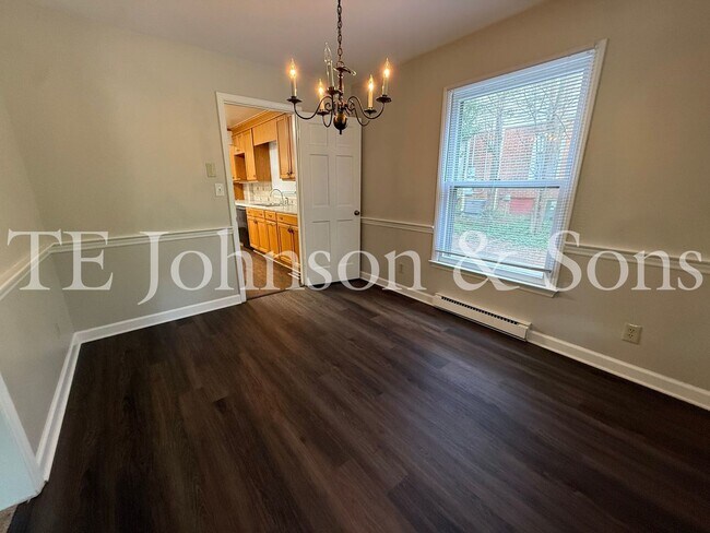 Building Photo - 2722 Winslow Ln