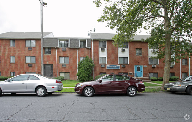 Building Photo - Doddtown Plaza Apartment