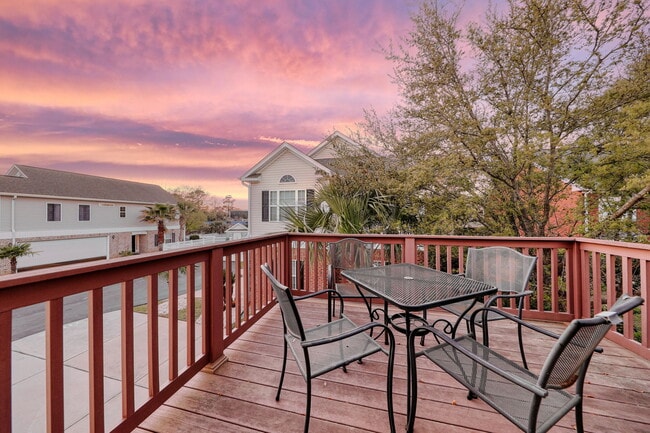 Building Photo - 2162 Sanibel Ct