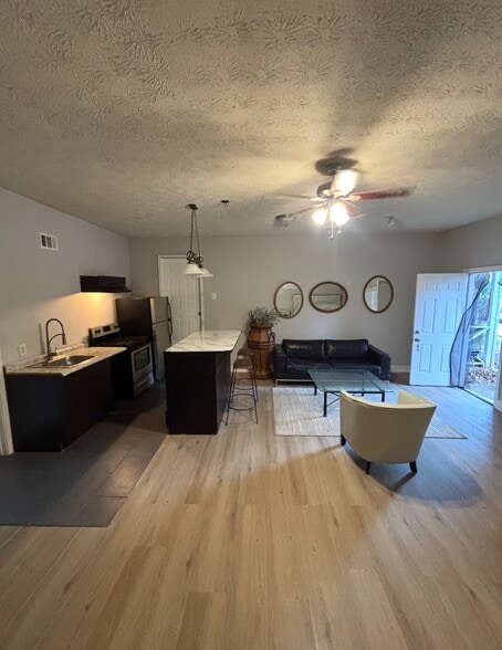 Building Photo - 1245 Whitney Pl