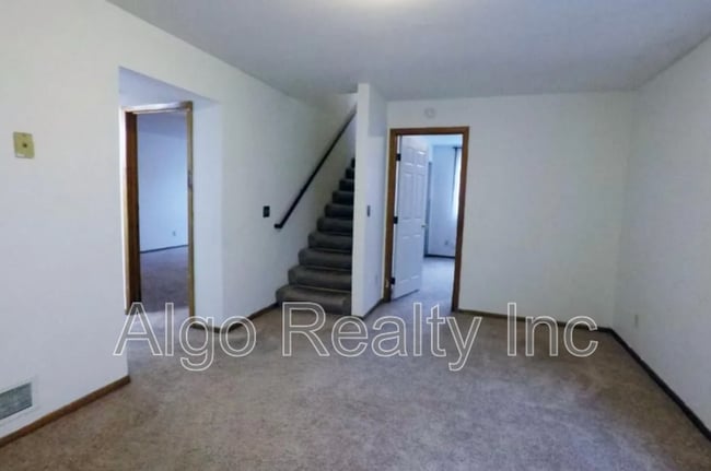 Building Photo - 3526 N Newton Ave