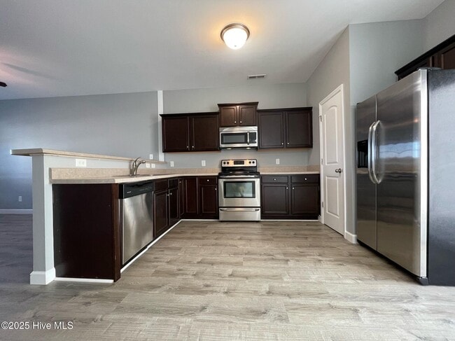 Building Photo - 606 Ebb Tide Ln