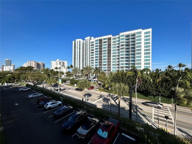Building Photo - 1541 S Ocean Blvd