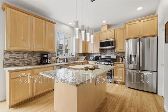Building Photo - 13612 Red Squirrel Way