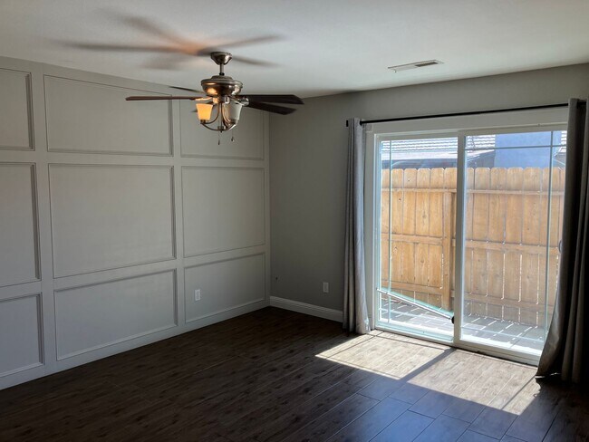 Building Photo - 3305 Soda Canyon Dr