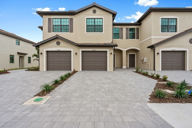 Building Photo - 14150 Gardeners Wy