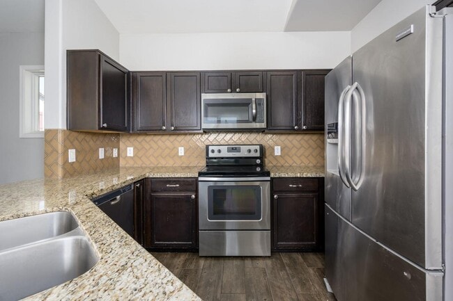 Building Photo - 1322 S Owl Dr