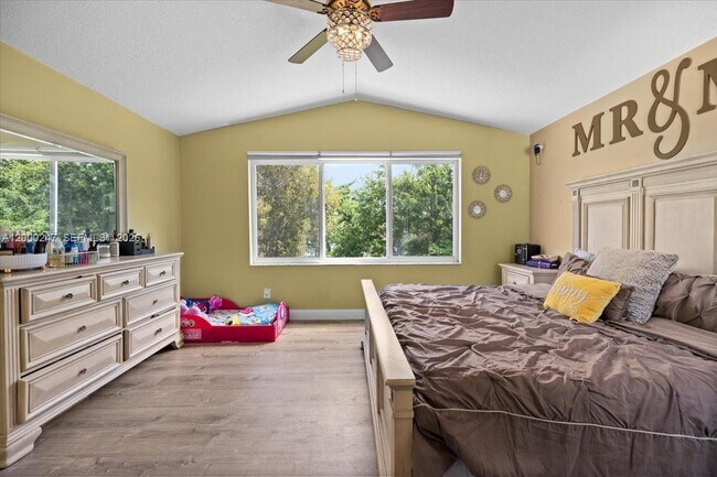 Building Photo - 15385 SW 51st St