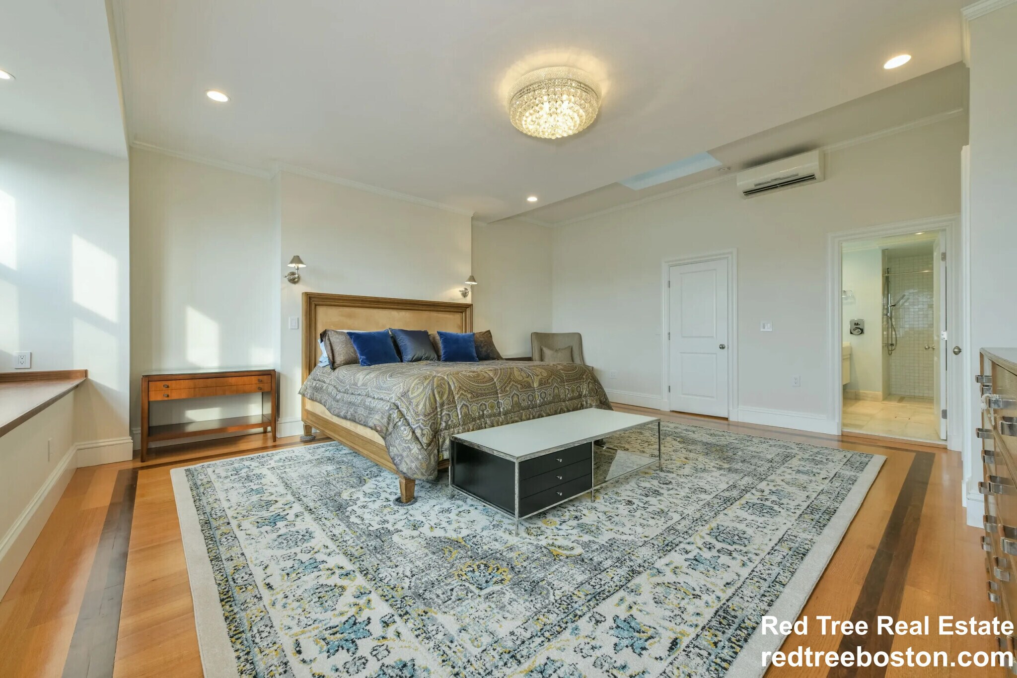 Building Photo - 214 Beacon St