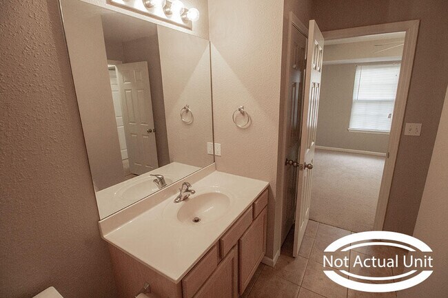 Building Photo - 4015 Snowy Owl Dr
