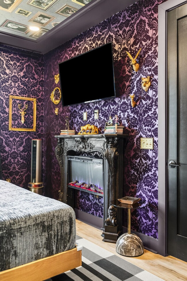 Building Photo - 245 Hermitage Ave