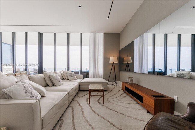 Building Photo - 17141 Collins Ave