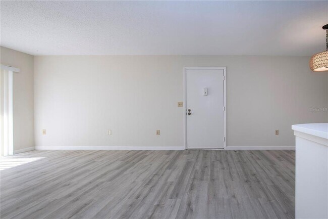 Building Photo - 3259 S Beneva Rd