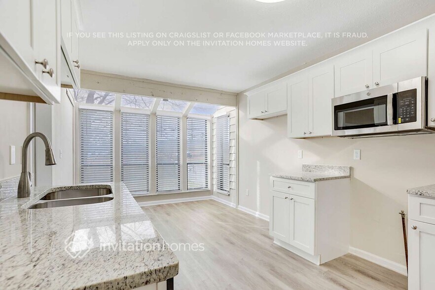 Building Photo - 4271 Willow Ridge Rd