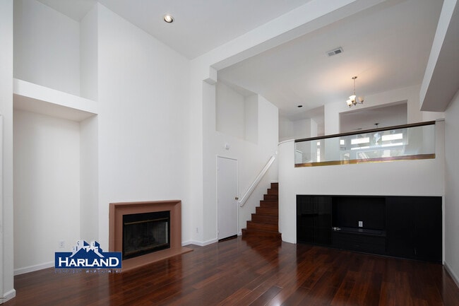 Building Photo - 7110 Calabria Ct