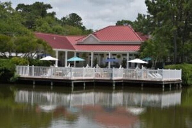 Building Photo - The Meridian