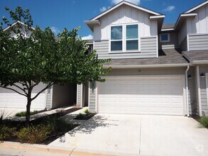 Building Photo - Beautiful two level Condo