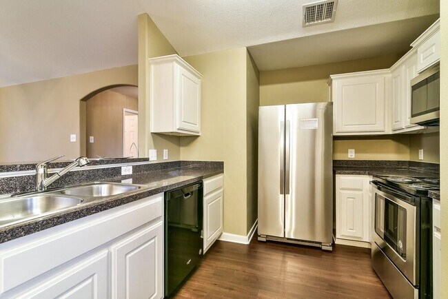 Building Photo - 28918 W Pecos River Ct