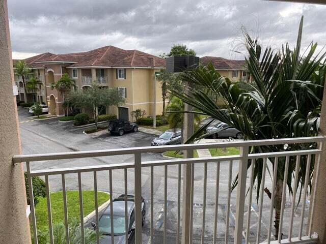 Building Photo - 6492 Emerald Dunes Dr
