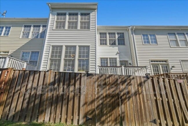 Building Photo - 8407 Chaucer House Ct