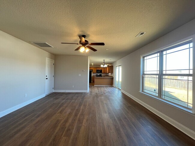 Building Photo - 116 Damascus Dr