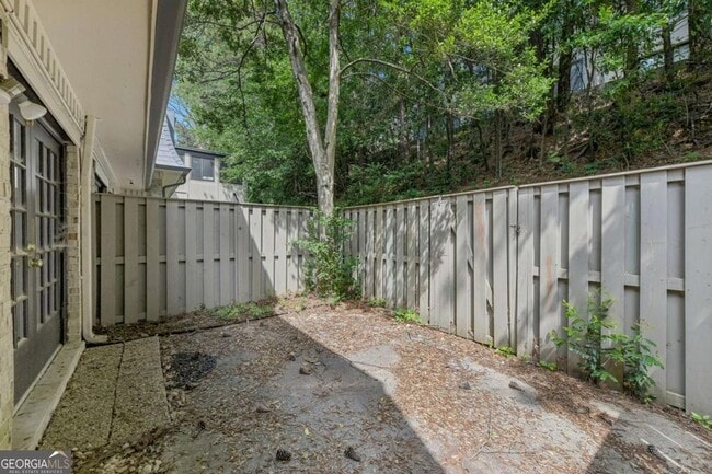 Building Photo - 98 La Rue Pl NW