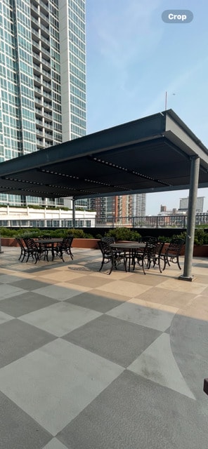 Building Photo - 1600 S Prairie Ave