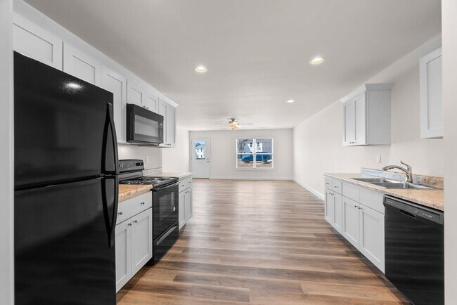 Building Photo - Highland Point Dr  828/830