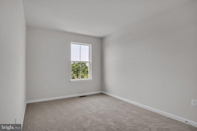 Building Photo - 16 Morgan Cir