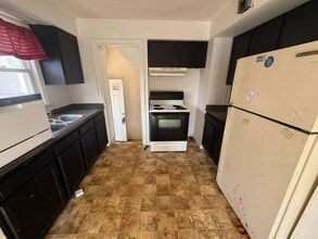 Building Photo - 3-BED, 1 BATH BEAUTIFUL SINGLE- FAMILY HOME IN MAPLE HEIGHTS!