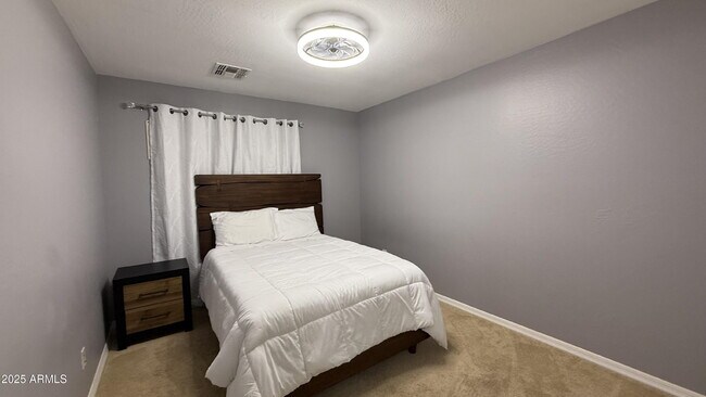 Building Photo - 3552 N Excalibur Pl
