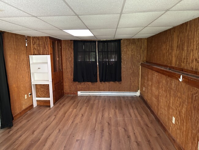 Building Photo - 1575 Slate Hill Rd