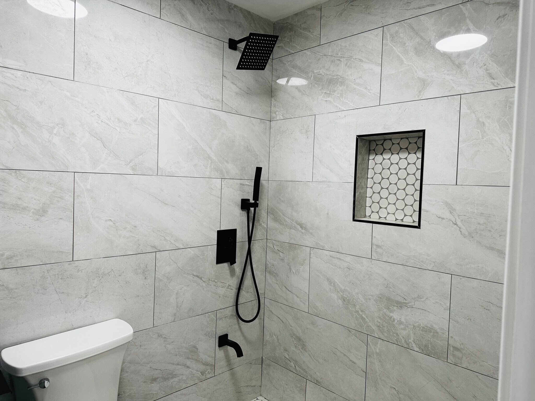 Bathroom - 80 Sunnyside Ave