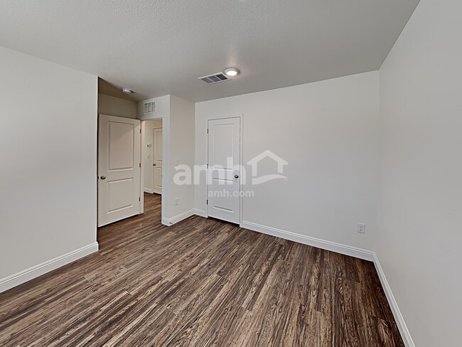 Building Photo - 707 Sienna Rising Dr