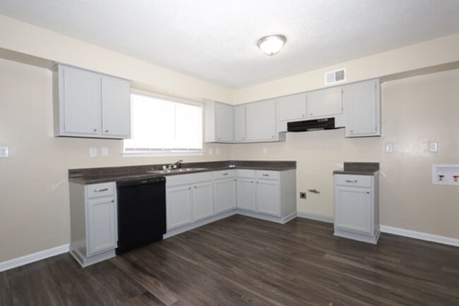 Building Photo - 1274 Parkrose Rd