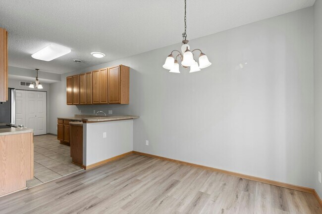 Building Photo - 20367 Kensfield Trail