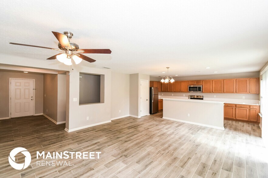 Building Photo - 11643 Pleasant Creek Dr