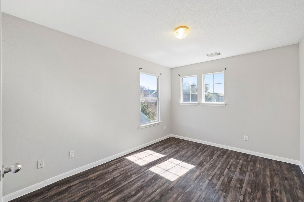 Building Photo - 26122 Parkman Grove Dr