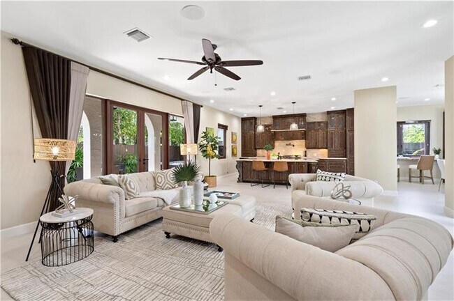 Building Photo - 1312 SE 2nd Ct