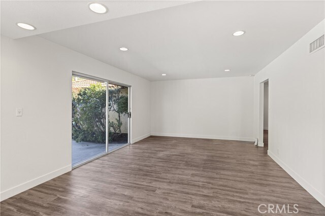 Building Photo - 3950 Daguerre Ave