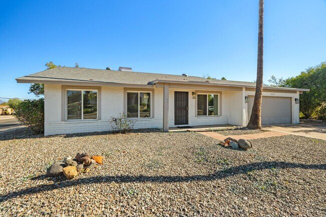 Building Photo - 15237 North 21st St