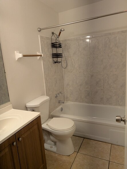 Building Photo - 2146 NW 57th Ave