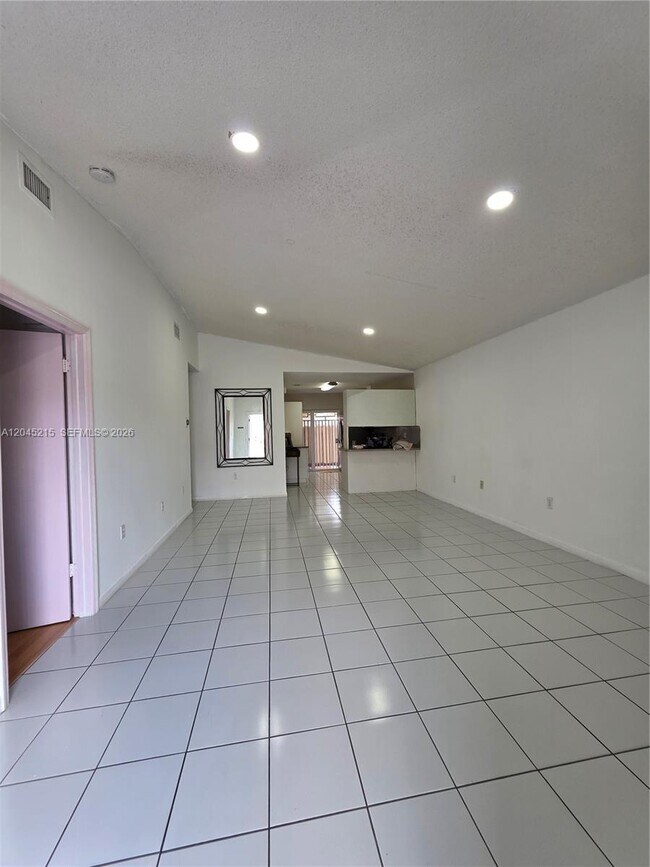 Building Photo - 8905 NW 121st St